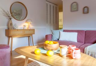 Metropolitan Splendor - 2