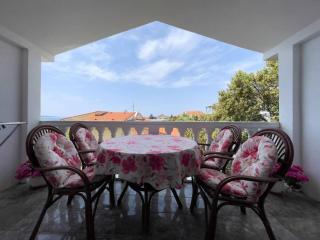 2 Bedroom apartment with sea view - Mandre - 3