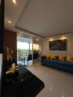 Lujoso apartamento con vistas al mar y excelente ubicación en San Andrés - San Andrés - 0