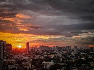 New & Spacious Unit in QC w/ Wifi & Netflix - Manila - 9