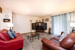 Countryside Family Cottages near Lake Bella Vista - Rockford - 7