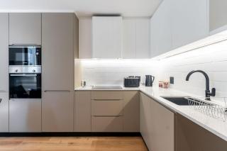 304 Marvol On Hall - 5