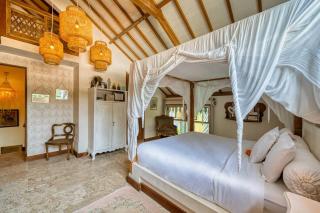 New Listing 1 BD Vintage Charm in Central Berawa - Canggu - 2