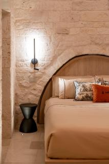 Naiira Luxury Trullo - jacuzzi and patio - 0