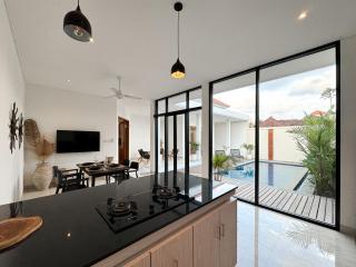 Kubung 1 - PROMO Canggu - Brand NEW Villa - HUGE Pool - PS5 - Kerobokan - 8