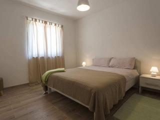 Nina with a heated pool - 7