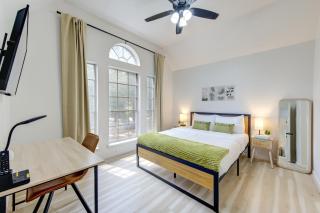 Amazing Getaway Home - 4 Bedrooms 2,5 Baths - West Houston, Katy, Richmond - Huge Pool, Mini-Golf, PingPong, Billards, BBQ, Katy Asian Town, Typhoon Waterpark, King Bed - 3