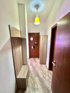 ID Apartment - Warna - 1