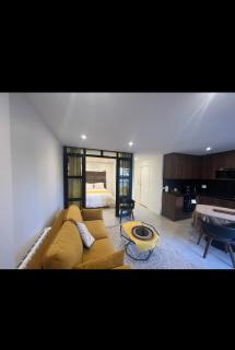 Deux. Pièces face à la scène. - Neuilly-sur-Seine - 6