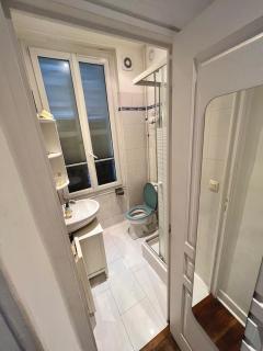 Charming Montmartre Studio - Paris - 4