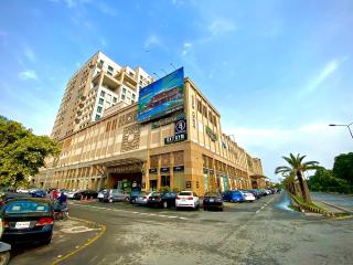 Sky Vista Apartments in Gold Crest Mall, DHA - Skyline Views - Lahore - 9