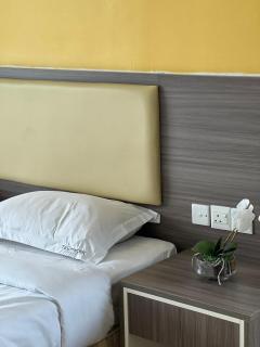 Teamwork Melaka - Entire Studio 3A in Ayer Keroh - 5