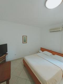 Vila 57 HOTEL - Tirana - 3