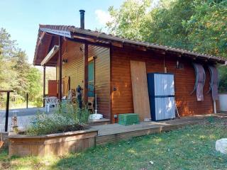 Chalet au milieu de la forêt avec lac à proximité - 6
