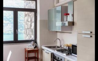 Riflessi sul Lago Apt Laglio - Alba - 2