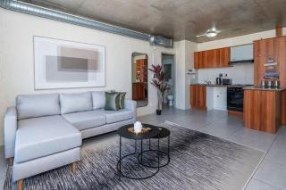 Modern 2 Bedroom Gem - 5
