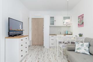 Stylowy Apartament z Tarasem Świnoujście Center by Noclegi Renters - Świnoujście - 6
