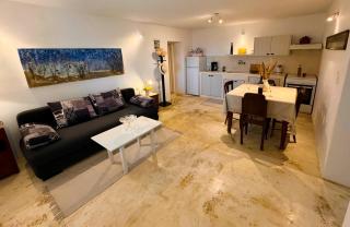 Stone Cottage with amazing view - 1