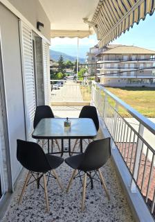 Lina's BeachFront Apartment by Optimum Link - Neoi Poroi - 4