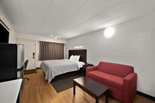 Suburban Studios Peoria - Peoria - 1