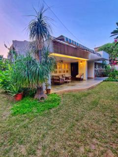 Cute Garden Home in Ahmedabad City Center - Ahmedabad - 0