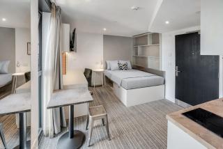 Studio Apartments and Ensuite Bedrooms with Shared Kitchen at Chapter Ealing right next to North Acton Tube Station - Londra - 4