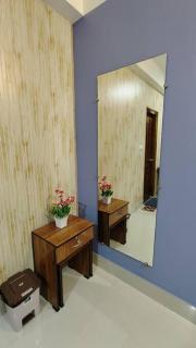 D2Stay Homestay 2Bhk for 5person Near Paltan Bazar - Guwahati - 4