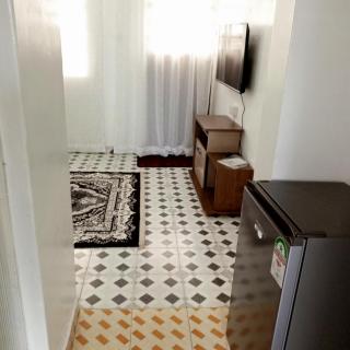 Nakuru Residential and Fully Furnished Apartments Behind Hill Court Hotel at St Mary's pastoral center - - 0