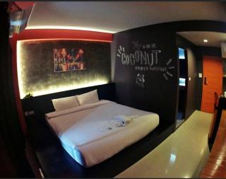 Coconut budget & boutique - 3