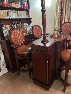 Silver Gates Luxury Boutique - 1