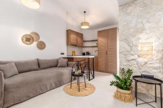 Almyra Luxury Studio Apartment - Kanálion - 0