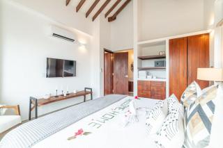 Tranquility at Mahogany and The PoolClub - 6