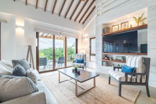 Tranquility and Mistico Beach Club plus Boat Shuttle - 5