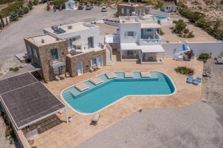 Blu Suites and Studios - Adamas - 7