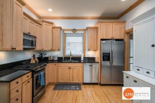 Lake Life Getaway - Condo near downtown! - Douglas - 6