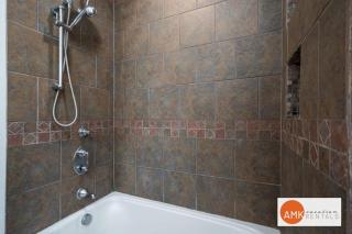 Lake Life Getaway - Condo near downtown! - Douglas - 1