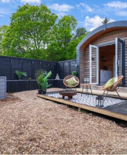 The Nest @The Outside Inn - Mountfield - 3