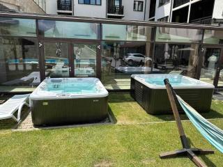 Royal Bansko - Family Apart Hotel With All Inclusive Light and Hot Pool & Jacuzzis - Bansko - 4