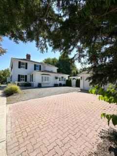 Beautiful Historic Luxury Getaway - Niagara on the Lake - 6