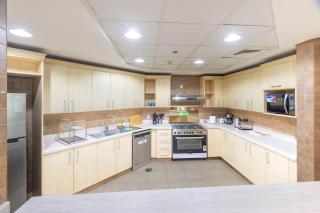 Palm Jumeirah 4BR Relaxing Stay with Beach Access - Dubai - 1