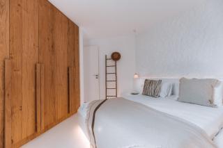 Eight Infinity Suites -- Cliffside Residence -- - Plaka Milou - 7