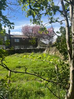 Bents Holiday Cottage, parking and country views - 4