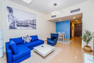 1 BR Apt, Miracle Garden with RoofTop Pool, King Bed, Gym,100mbps - Dubai - 0