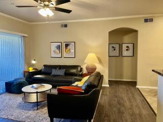 Gated Condo Heated Pool Spa Gym Near Zoo - Phoenix - 5