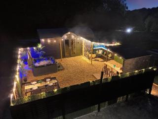 The Lodge at The Outside Inn - Mountfield - 0