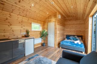 The Lodge at The Outside Inn - Mountfield - 7