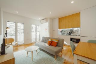 Courtyard Oporto Design Apartments by Vacationy - Porto - 4