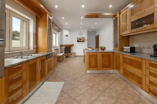 Casa das Grutas - Spacious villa with private parking - Salir do Porto - 7