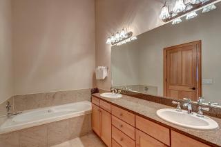 Park Avenue Lofts 308 by Great Western Lodging - 1