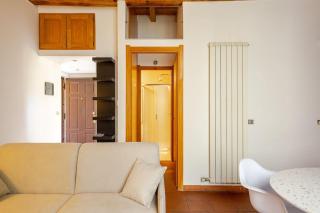 Urban House - Charming Home Navigli Milan Center - Milan - 3